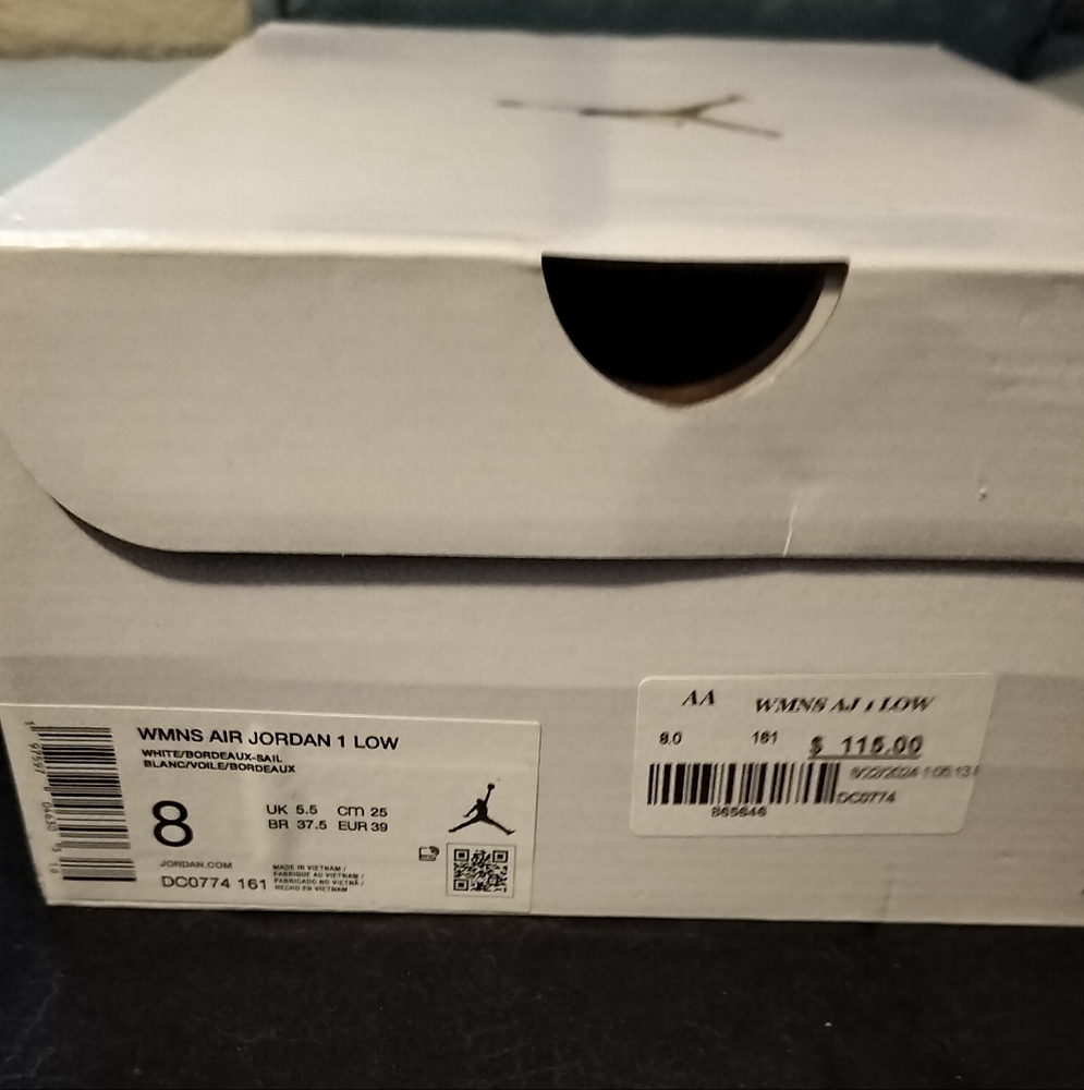 Women's Air Jordan 1 Low Sneakers